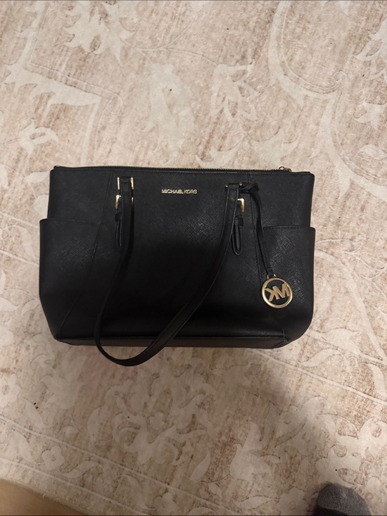 Michael Kors Handbags - MICHAEL KORS Black Saffiano Tote with Gold Logo Charm